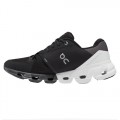 CHAUSSURES ON CLOUDFLYER 4 BLACK/WHITE POUR HOMMES